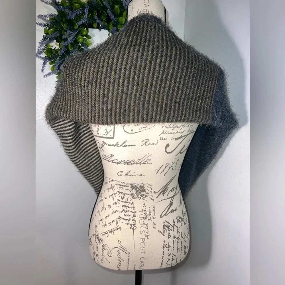 Look, earth tone striped soft eyelash, infinity acrylic scarf 15”‎ wide 28”L